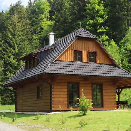 Drevenice V Brodske Nový Hrozenkov Exterior foto